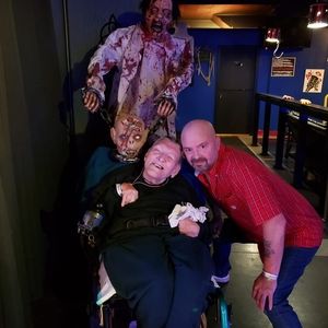 Meet your Posher, Gary